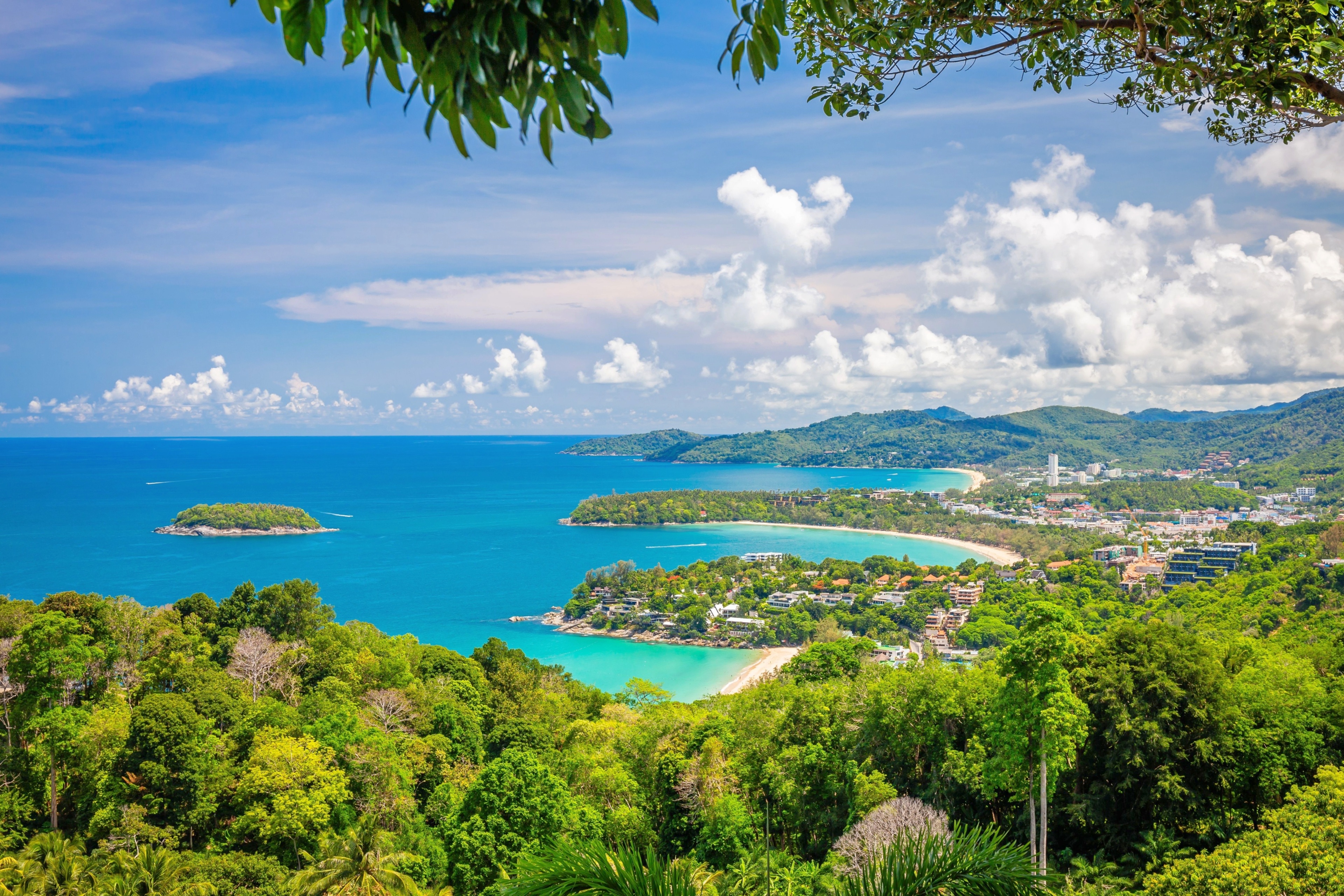 Phuket City Tour (Half Day 5 Hrs.)