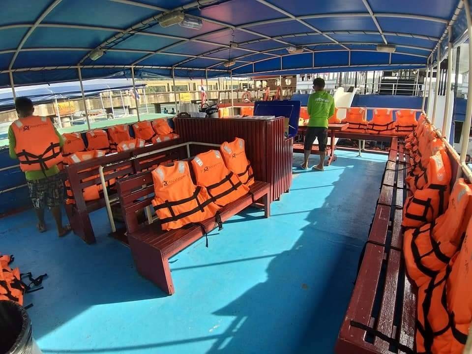 James Bond Island (Big Boat) + Sea Canoe + Lunch on Board - (No National Park Fee) + SIC Transfer (Patong area) — image 2