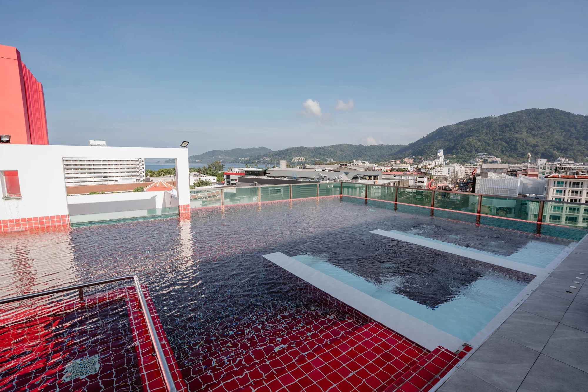 SLEEP WITH ME HOTEL Design Hotel @ Patong — photo 3